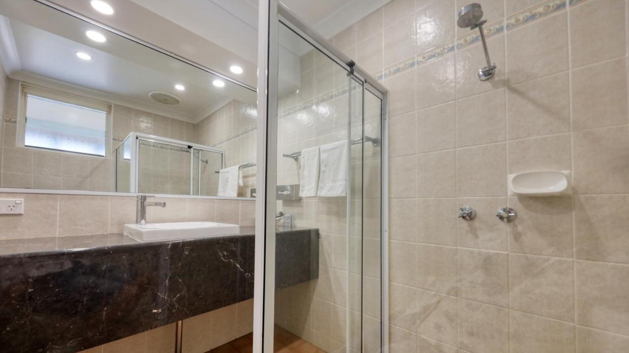 פארקס Bushman'S Motor Inn מראה חיצוני תמונה