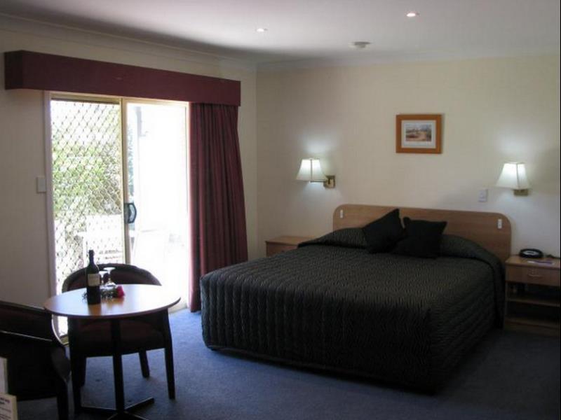 פארקס Bushman'S Motor Inn מראה חיצוני תמונה